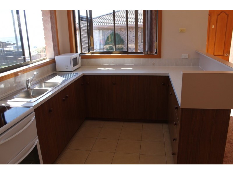 Unit 8/1 Clerke Street, Penguin TAS 7316