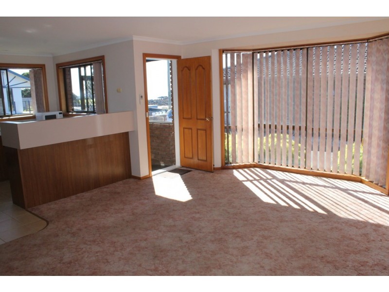 Unit 8/1 Clerke Street, Penguin TAS 7316