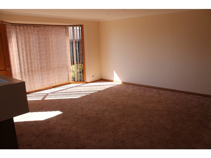 Unit 8/1 Clerke Street, Penguin TAS 7316