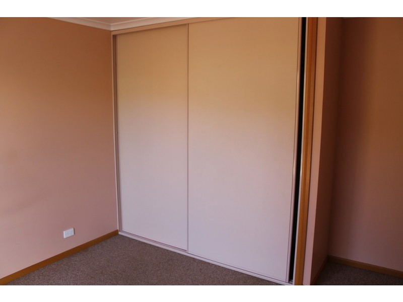 Unit 8/1 Clerke Street, Penguin TAS 7316