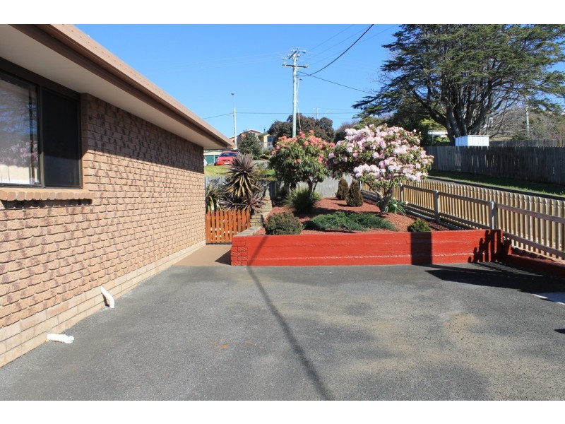 Unit 8/1 Clerke Street, Penguin TAS 7316