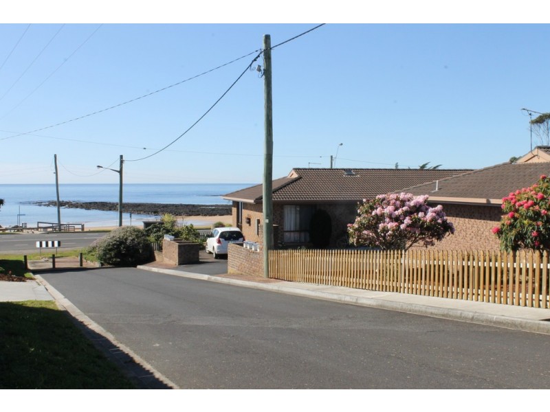 Unit 8/1 Clerke Street, Penguin TAS 7316