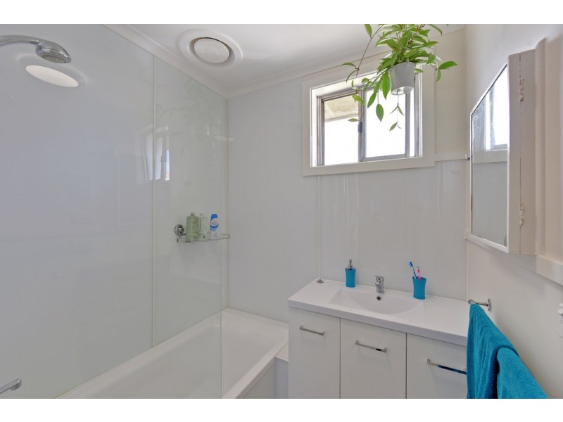 13 Winter Avenue, Upper Burnie TAS 7320