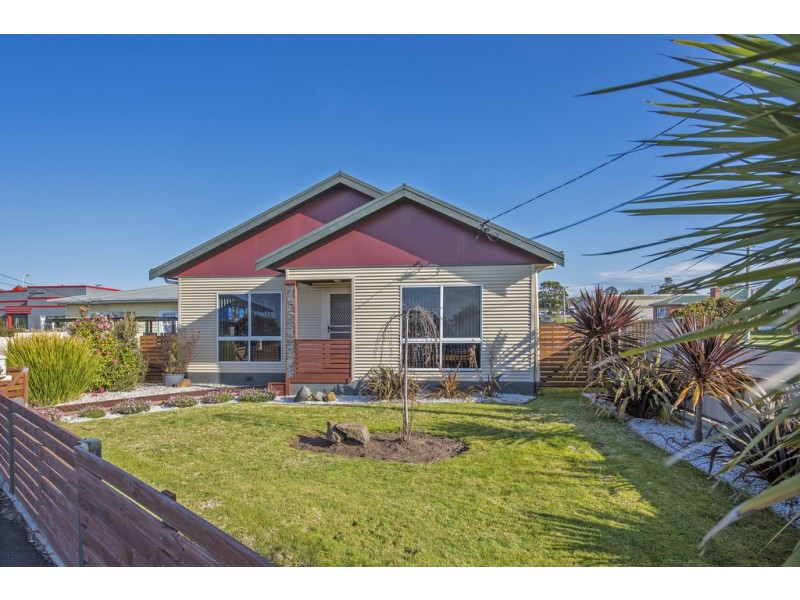 85 Bass Highway, Somerset TAS 7322
