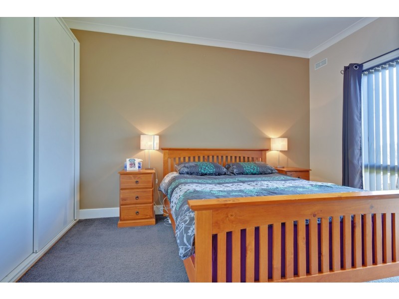 85 Bass Highway, Somerset TAS 7322