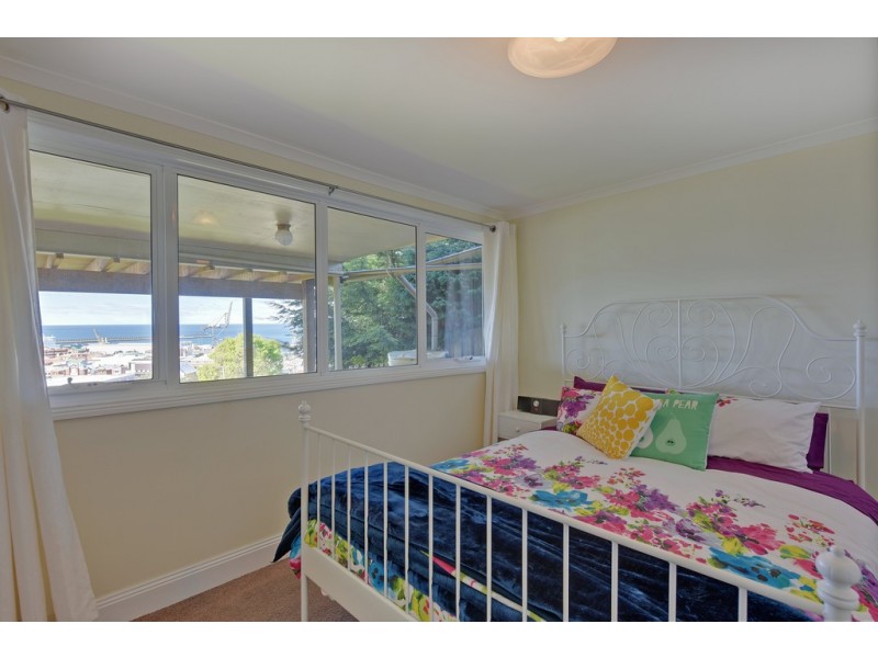 18 View Road, Burnie TAS 7320