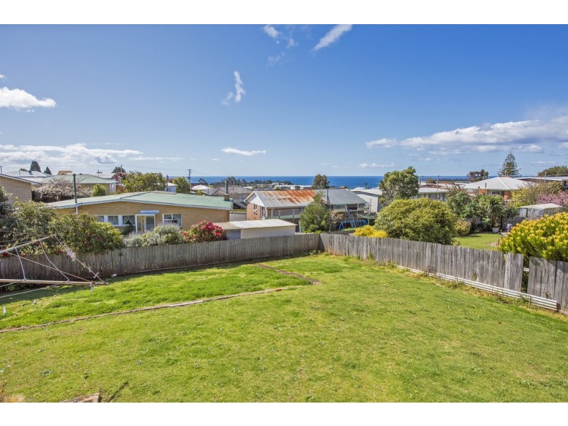 10 Thorne Street, Upper Burnie TAS 7320