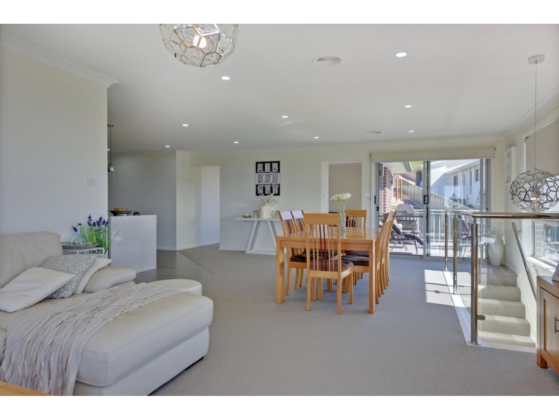 15 Lorrie Place, Park Grove TAS 7320