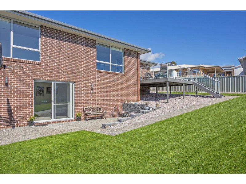 15 Lorrie Place, Park Grove TAS 7320
