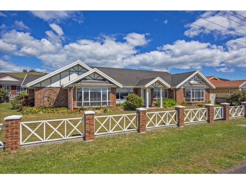 30 Seabreeze Avenue, Sulphur Creek TAS 7316