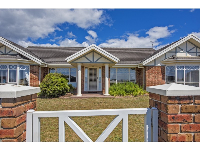 30 Seabreeze Avenue, Sulphur Creek TAS 7316