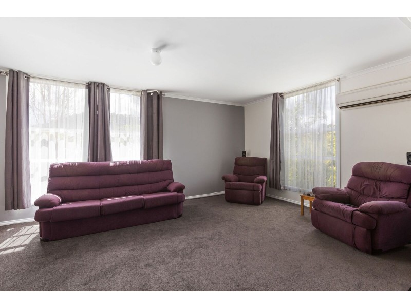 11 Waratah Drive, Rosebery TAS 7470