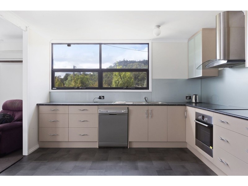 11 Waratah Drive, Rosebery TAS 7470