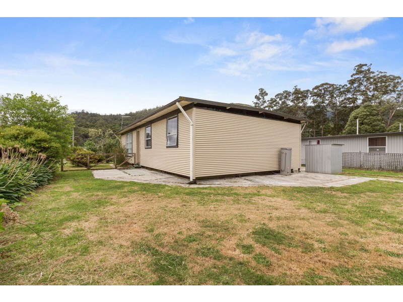 11 Waratah Drive, Rosebery TAS 7470