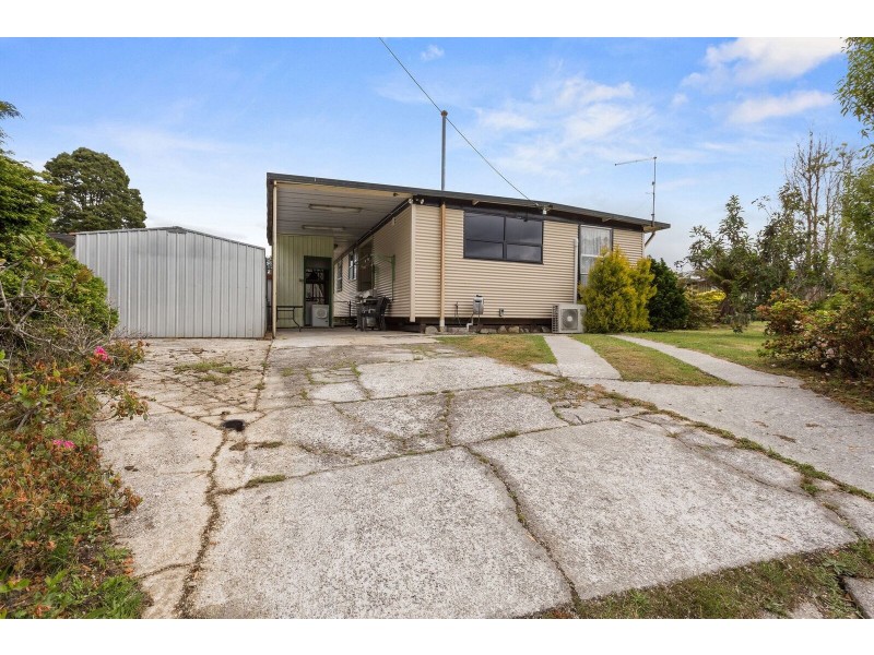 11 Waratah Drive, Rosebery TAS 7470