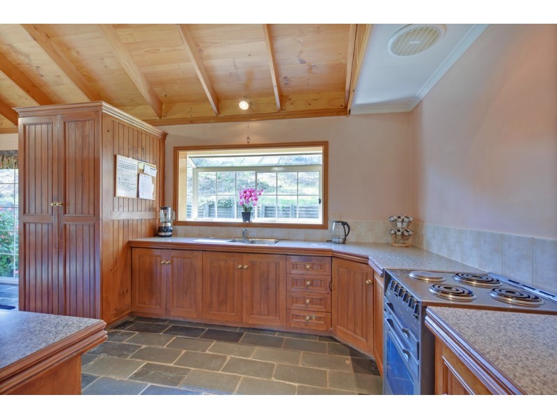 19 Old Cam Road, Somerset TAS 7322