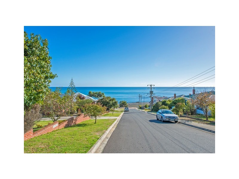 55 Bay Street, Parklands TAS 7320