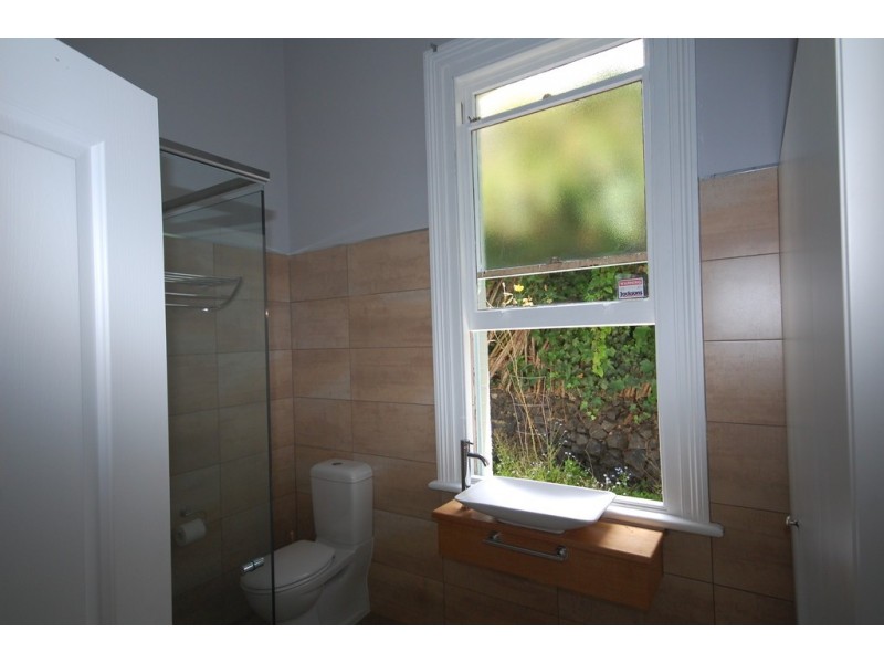 15 Charles Street, Burnie TAS 7320