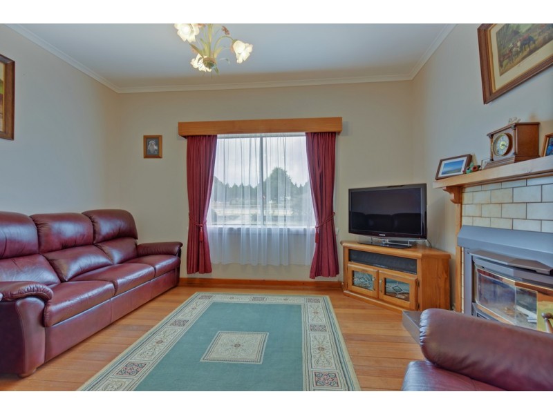 301 Murchison Highway, Somerset TAS 7322