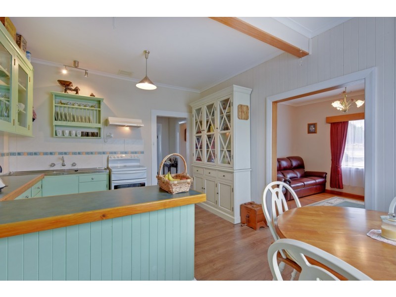 301 Murchison Highway, Somerset TAS 7322