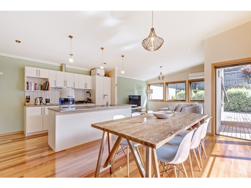 2/3 Lyndara Drive, Penguin TAS 7316