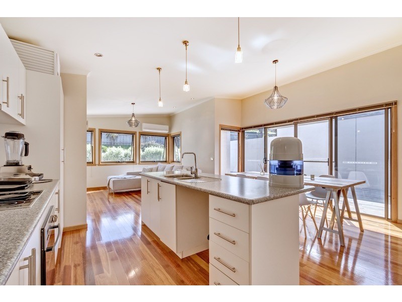 2/3 Lyndara Drive, Penguin TAS 7316