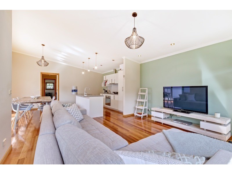 2/3 Lyndara Drive, Penguin TAS 7316