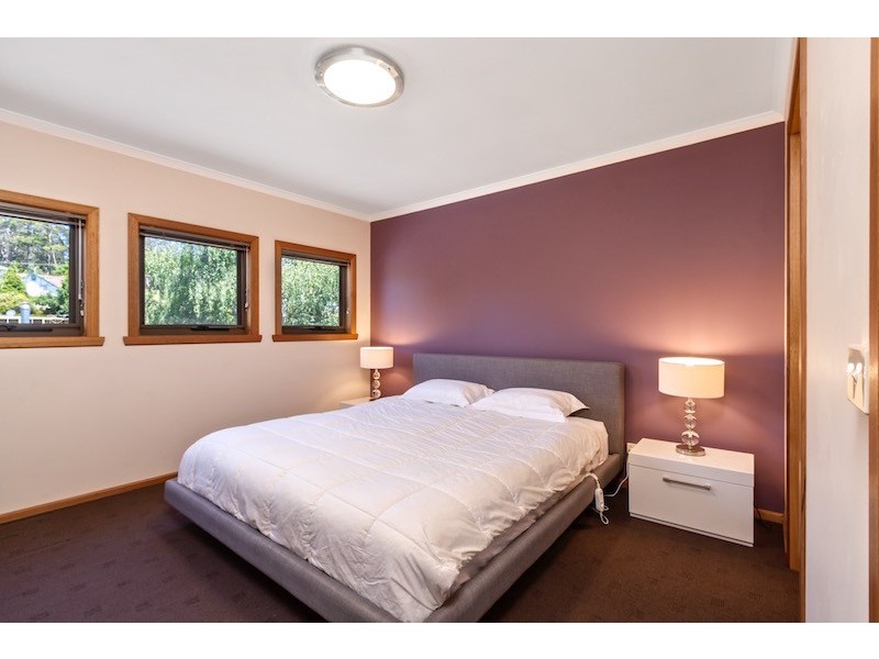 2/3 Lyndara Drive, Penguin TAS 7316