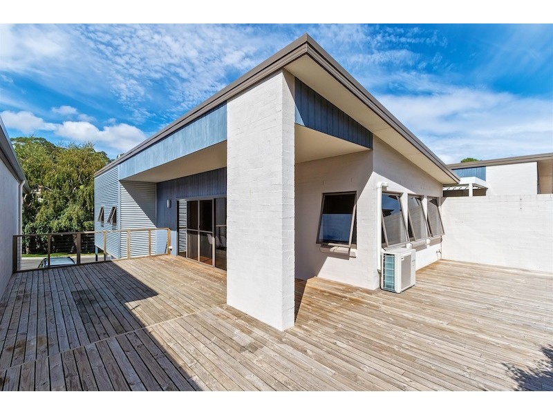2/3 Lyndara Drive, Penguin TAS 7316