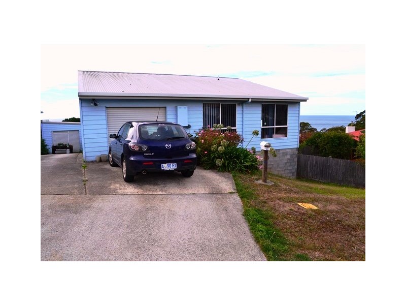 1/19 Malunna Crescent, Park Grove TAS 7320