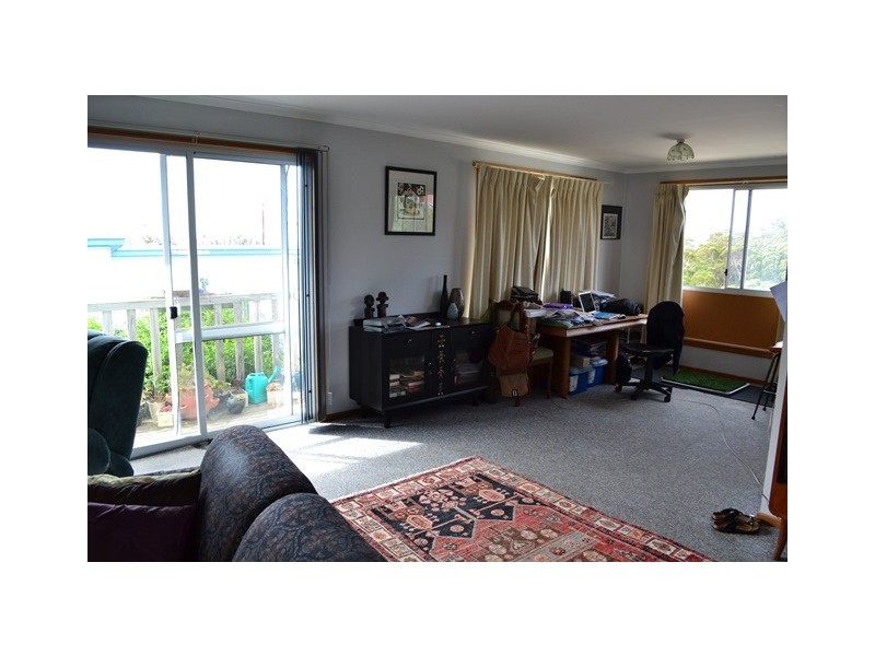 1/19 Malunna Crescent, Park Grove TAS 7320