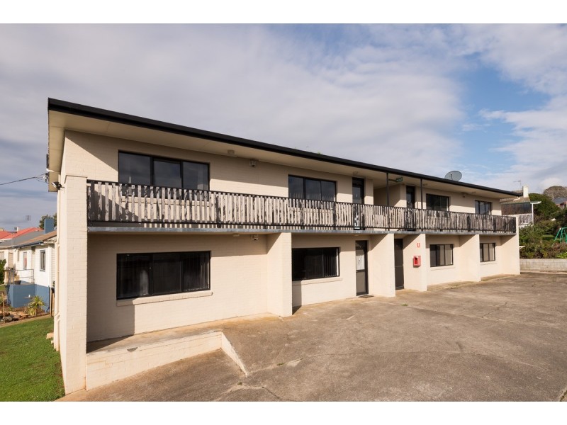 2/17 Verelle Street, Hillcrest TAS 7320