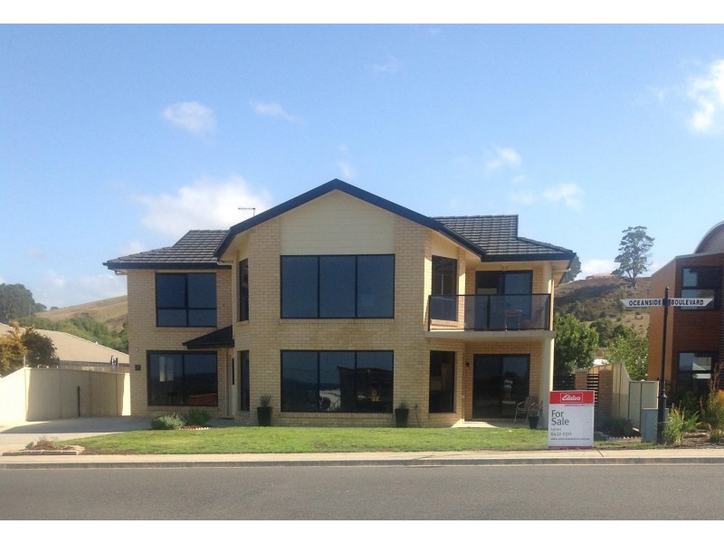 22 Oceanside Boulevard, Sulphur Creek TAS 7316