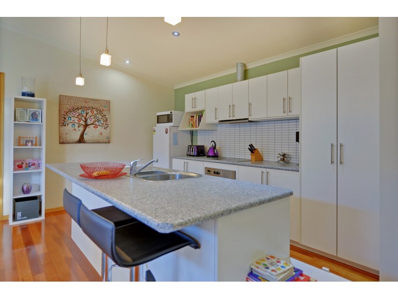 4/3 Lyndara Drive, Penguin TAS 7316
