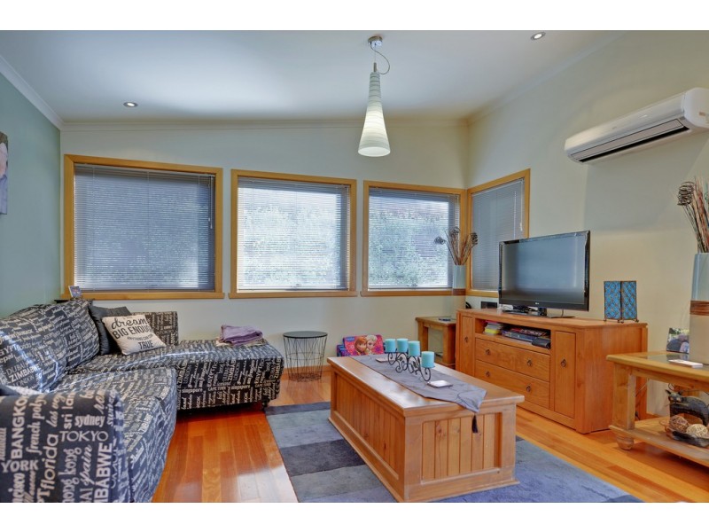 4/3 Lyndara Drive, Penguin TAS 7316