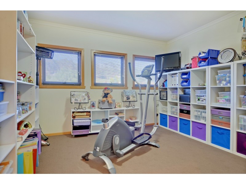 4/3 Lyndara Drive, Penguin TAS 7316