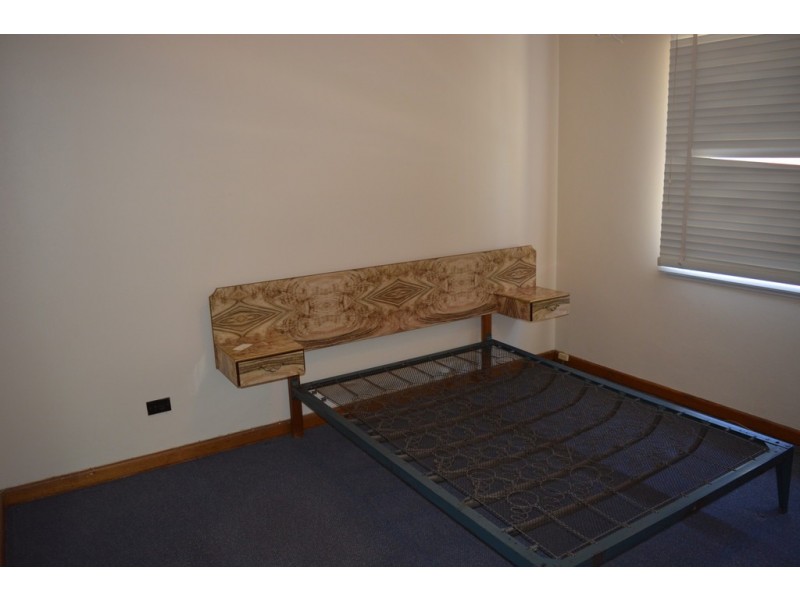 2/140 Mount Street, Hillcrest TAS 7320