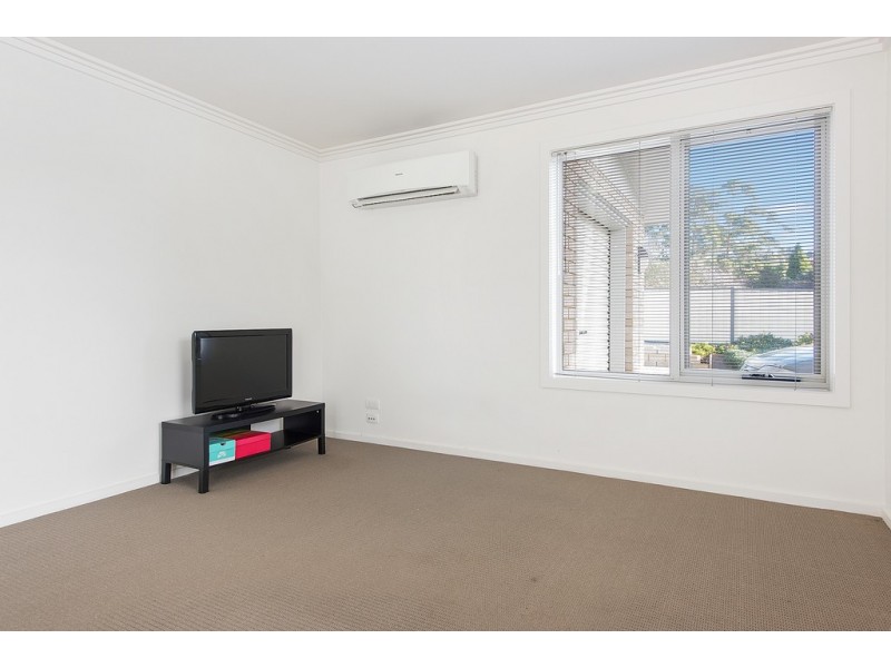 1/1 Emmett Street, Park Grove TAS 7320