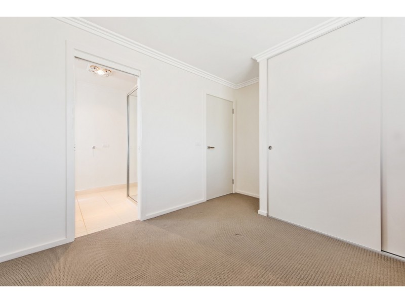 1/1 Emmett Street, Park Grove TAS 7320