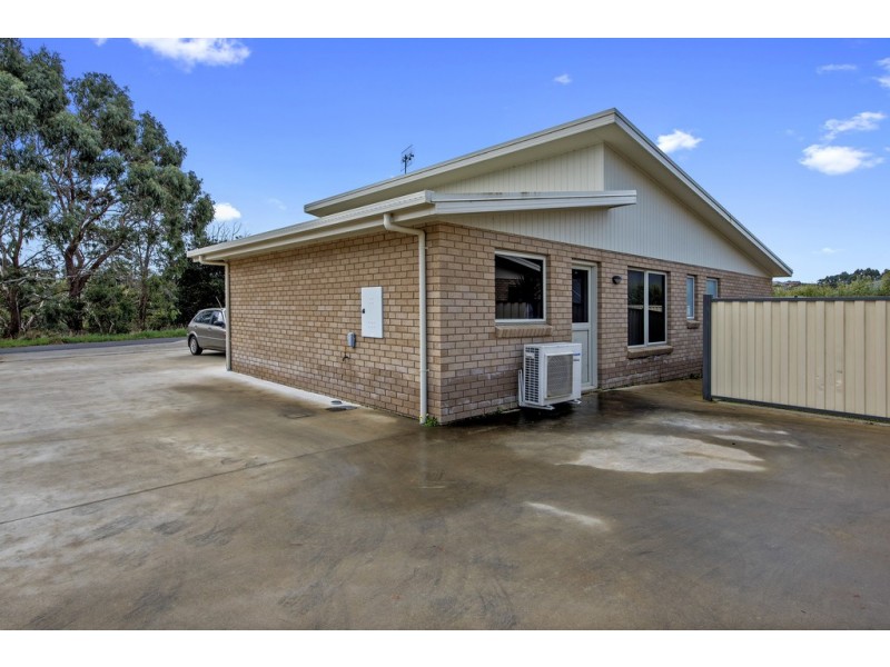 1/1 Emmett Street, Park Grove TAS 7320