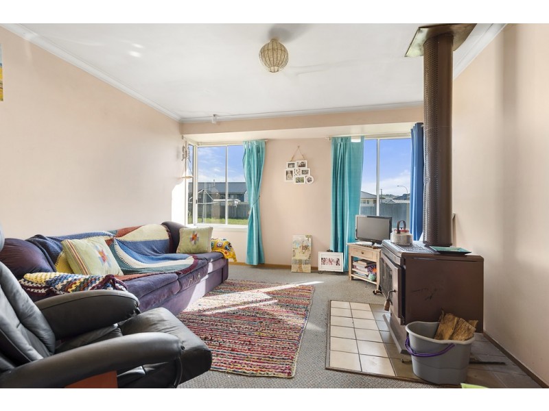11 Pandanus Court, Wynyard TAS 7325