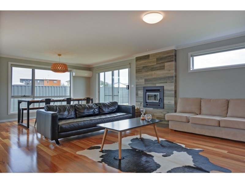 10 Sandhaven Crescent, Sulphur Creek TAS 7316