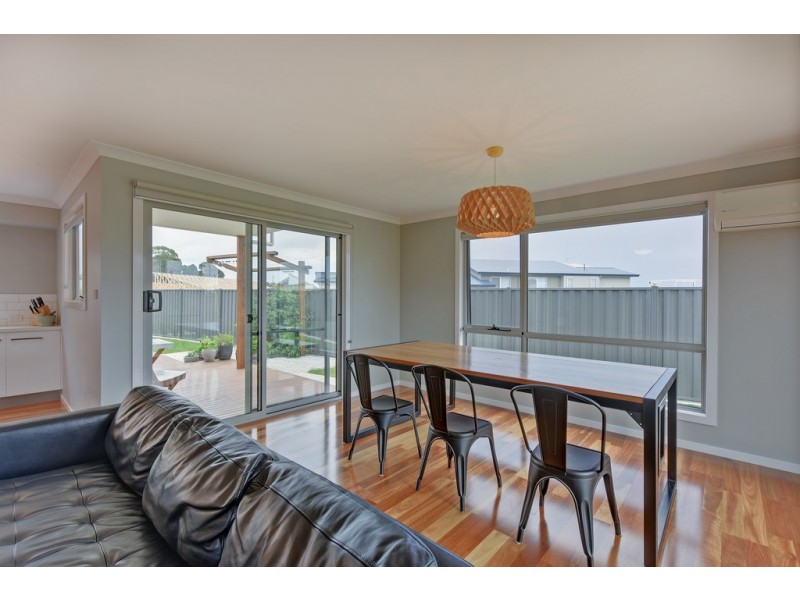 10 Sandhaven Crescent, Sulphur Creek TAS 7316