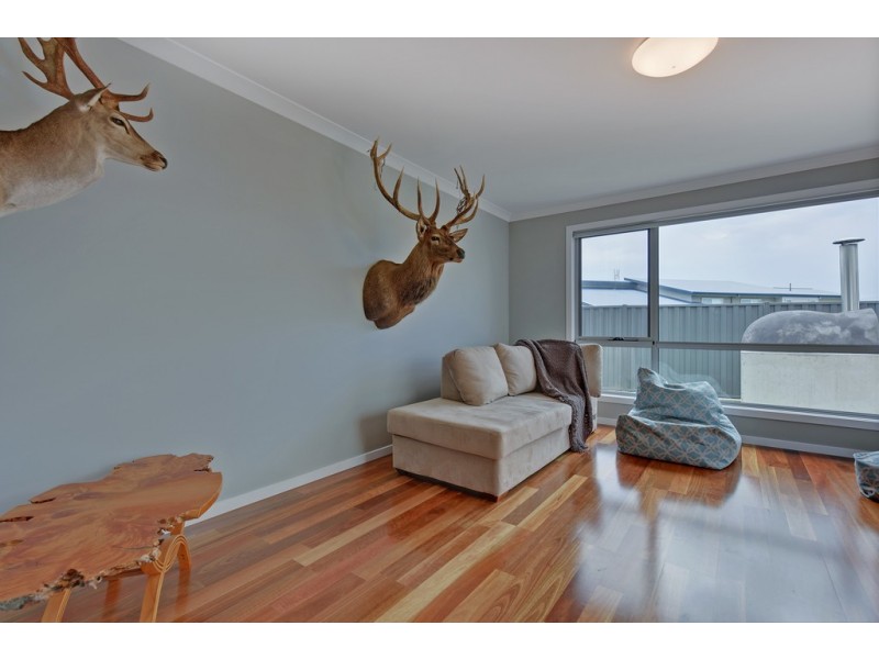 10 Sandhaven Crescent, Sulphur Creek TAS 7316