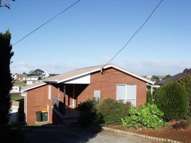 23 Bathurst Street, Upper Burnie TAS 7320