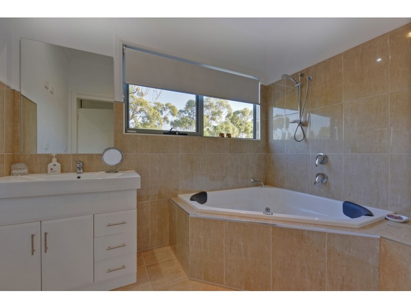 49 Allegra Drive, Heybridge TAS 7316