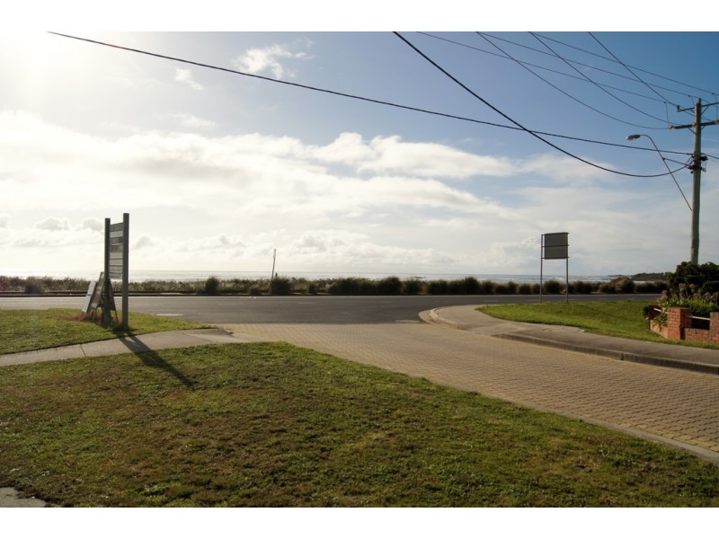 377 Bass Highway, Camdale TAS 7320