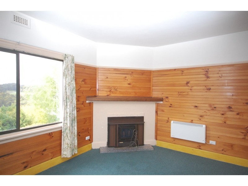 1 8 Scott Street, Upper Burnie TAS 7320