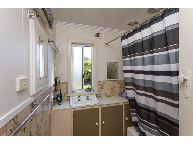33 Ashwater Crescent, Penguin TAS 7316