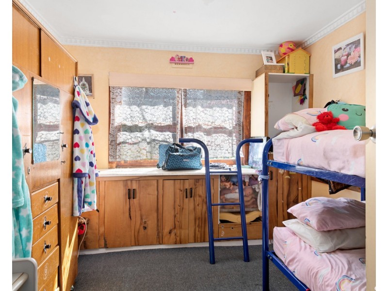 24 Sutton Street, Hillcrest TAS 7320